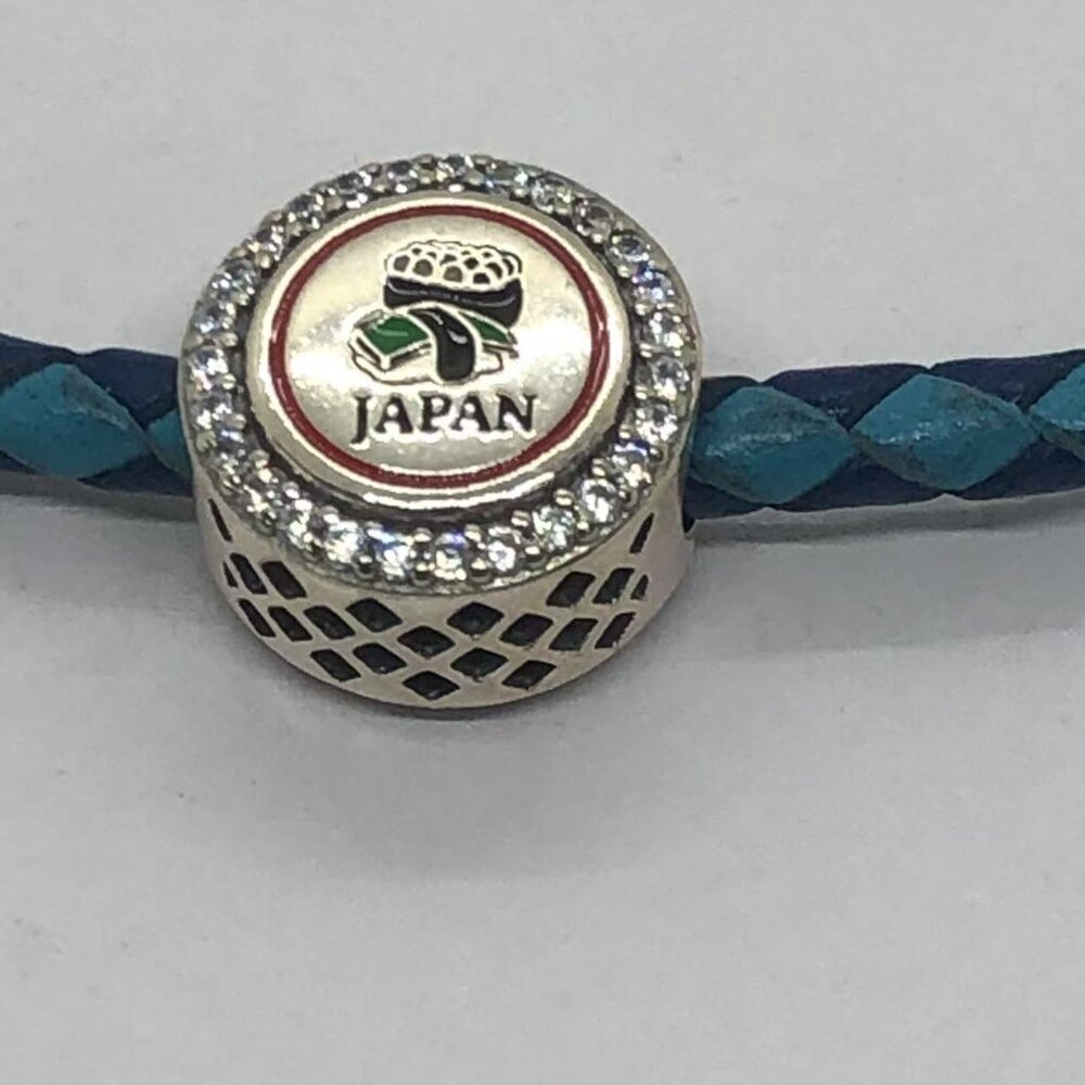 ✨✨Pandora Japan Exclusive Mount Fuji Travel Button Charm